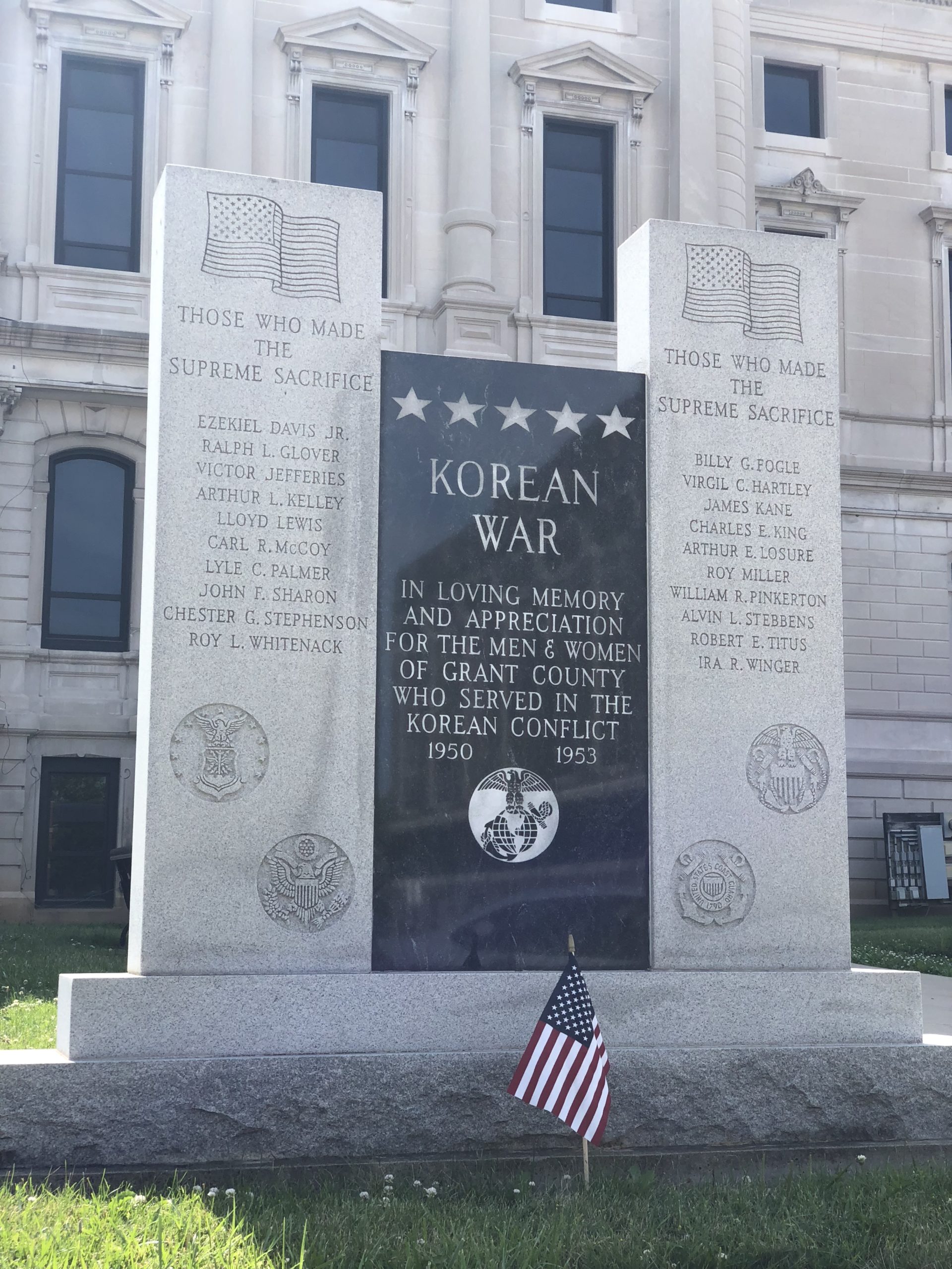 Korean War Memorials - Marion